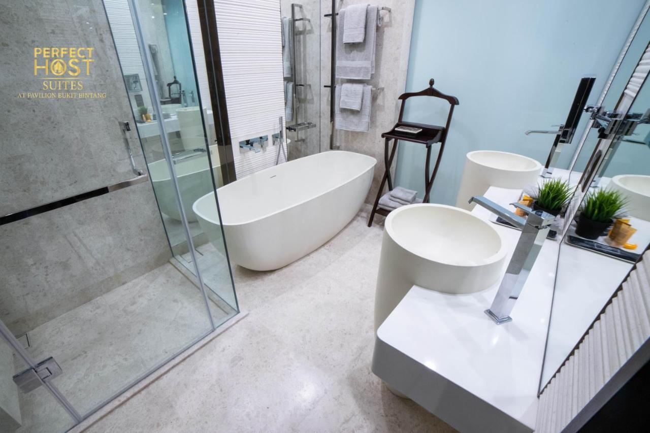 Ph Suites At Pavilion Bukit Bintang Kuala Lumpur Bagian luar foto Bathroom